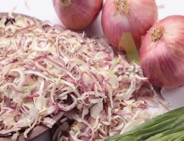Dehydrated Onion