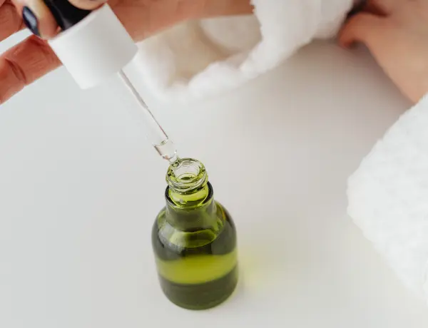 Does Tea Tree Oil Help With Seborrheic Dermatitis 2