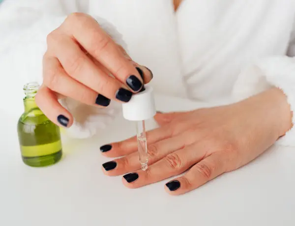 Why Does Tea Tree Oil Help Dandruff 1