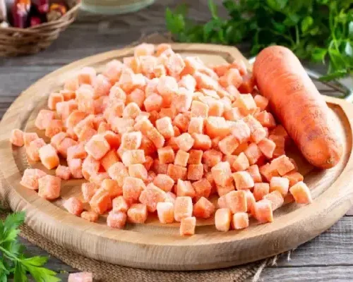 Freeze-Dried-Carrot-Cubes-9